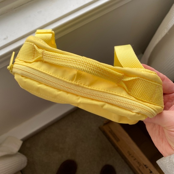 Fjallraven Hip Bag, Sunshine Yellow. - Picture 4 of 8